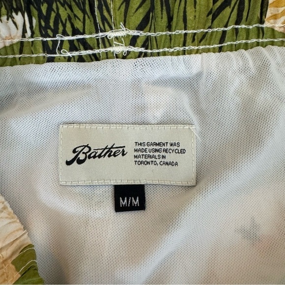 Bather The Koi Pond Men’s Swim Trunks Medium - Picture 4 of 9